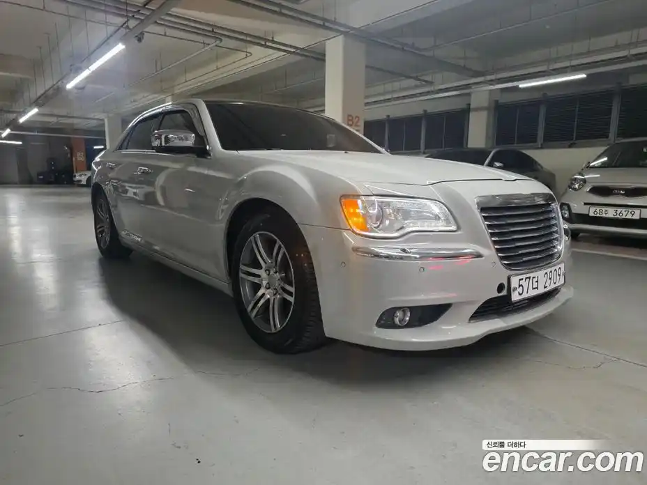 Chrysler 300C 2012 3.0 Автомат в Москве № 258156, фото 3