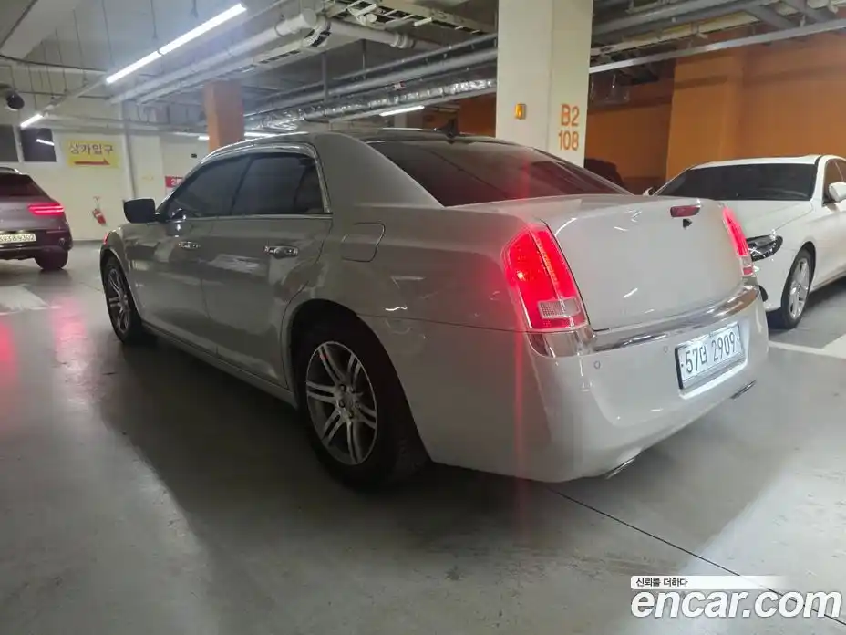 Chrysler 300C 2012 3.0 Автомат в Москве № 258156, фото 7