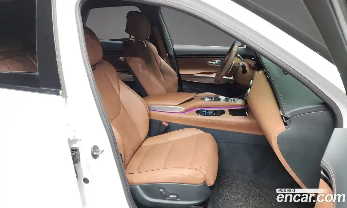 Genesis GV70 2022 2.5 Автомат в Москве № 25945, фото 13