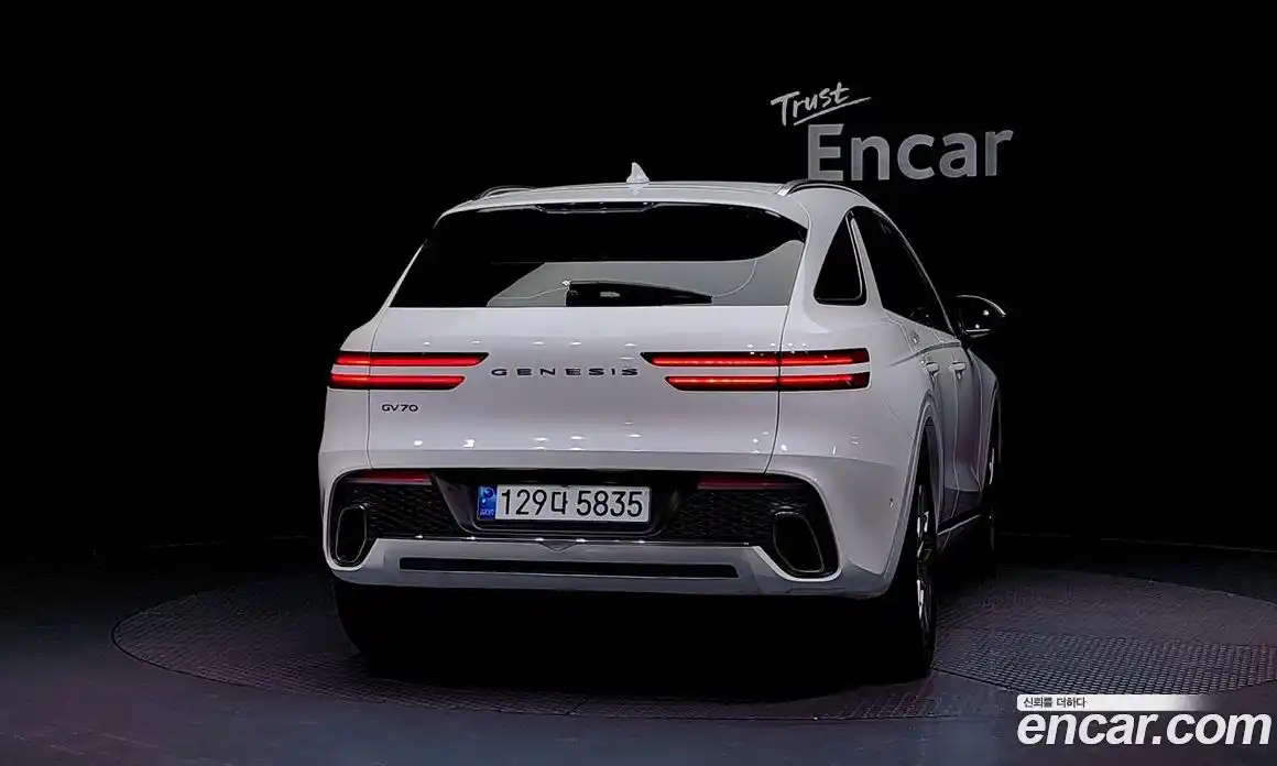 Genesis GV70 2022 2.5 Автомат в Москве № 25945, фото 19