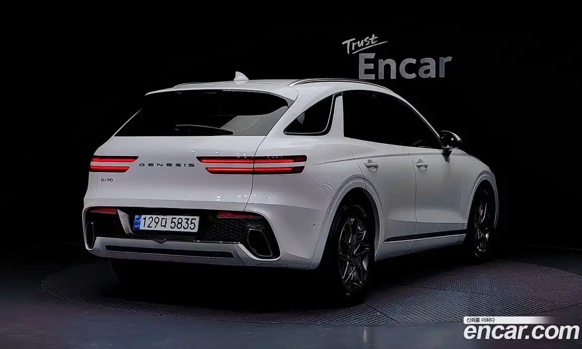 Genesis GV70 2022 2.5 Автомат в Москве № 25945, фото 9