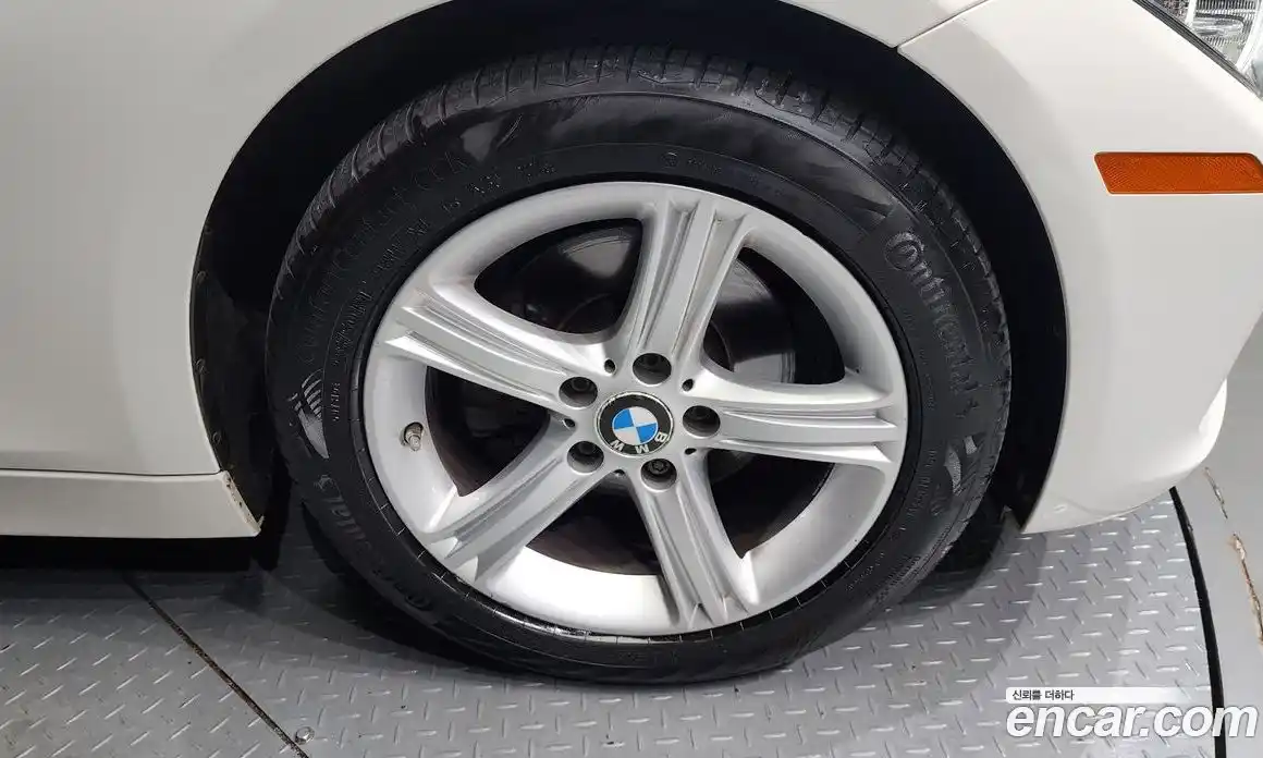 BMW 3-Series 2015 2.0 Автомат в Москве № 260953, фото 5