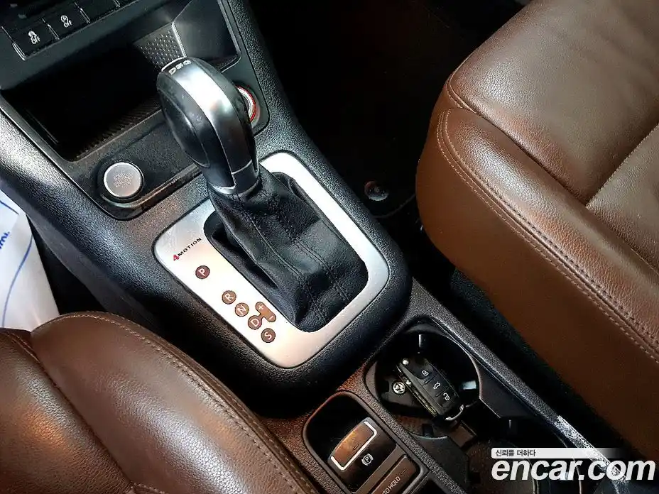 Volkswagen Tiguan 2015 2.0 Автомат в Москве № 277623, фото 13