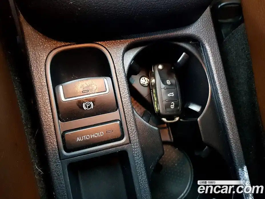 Volkswagen Tiguan 2015 2.0 Автомат в Москве № 277623, фото 14