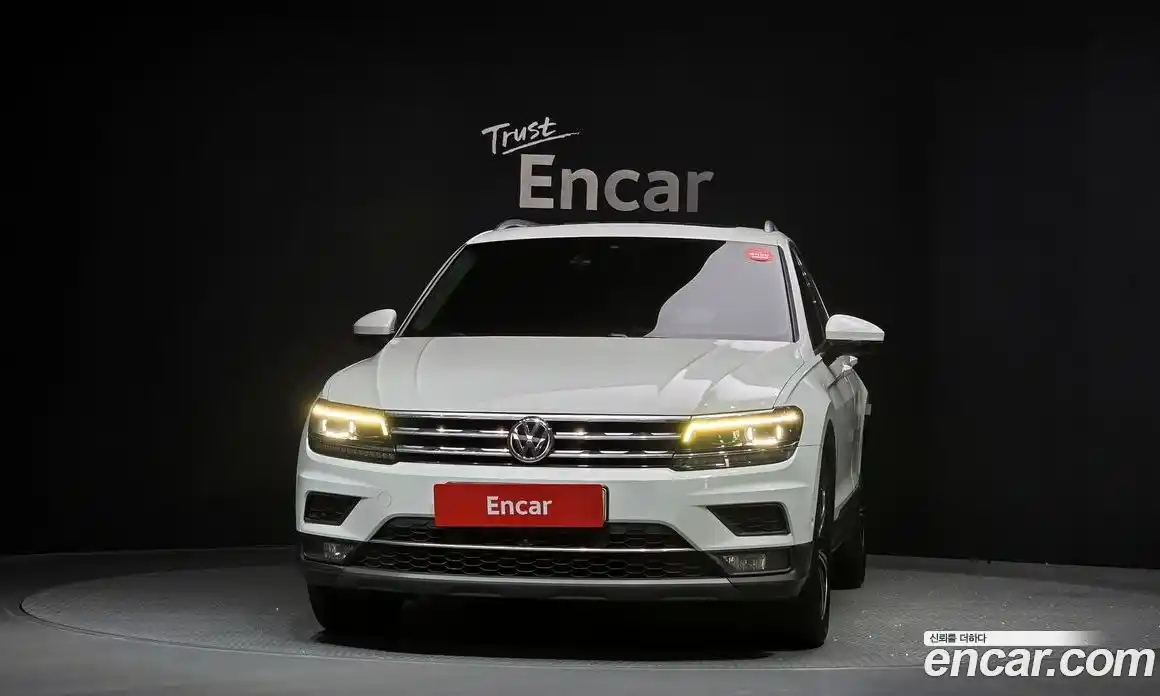 Volkswagen Tiguan 2020 2.0 Автомат в Москве № 277690, фото 14