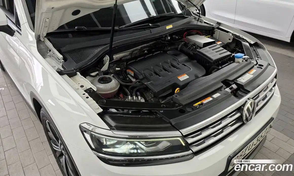 Volkswagen Tiguan 2020 2.0 Автомат в Москве № 277690, фото 18