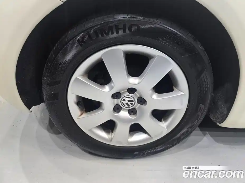 Volkswagen Beatle 2003 2.0 Автомат в Москве № 277931, фото 12