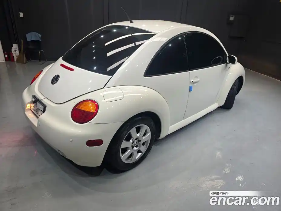 Volkswagen Beatle 2003 2.0 Автомат в Москве № 277931, фото 6