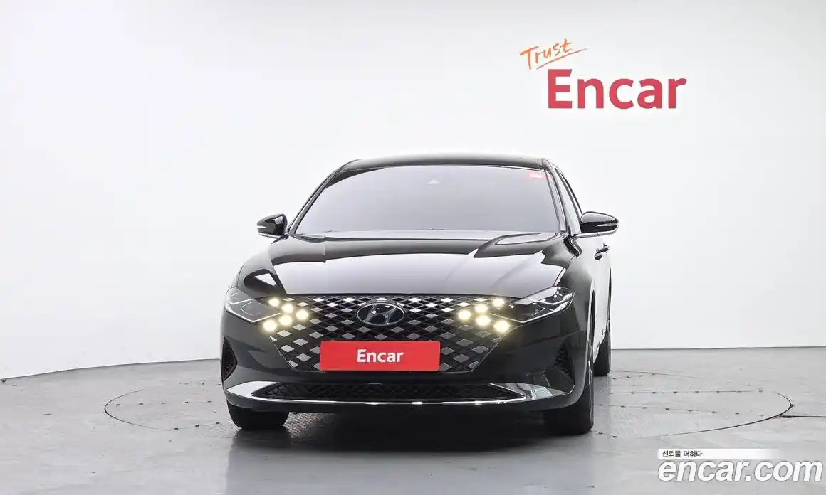 Hyundai Grandeur 2022 3.3 Автомат в Москве № 282361, фото 1