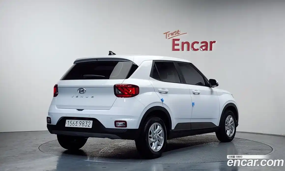 Hyundai Venue 2023 1.6 Автомат в Москве № 283545, фото 13