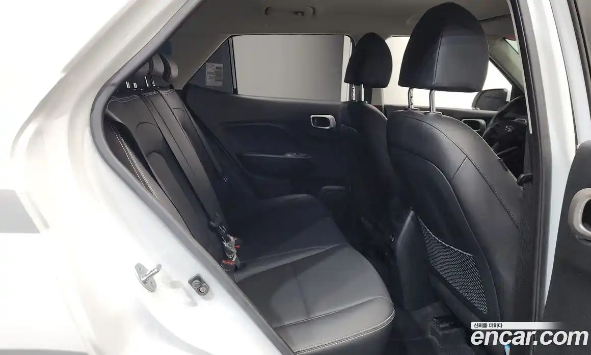 Hyundai Venue 2023 1.6 Автомат в Москве № 283545, фото 9