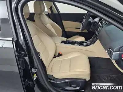 Jaguar XE 2016 2.0 Автомат в Москве № 283946, миниатюра 10