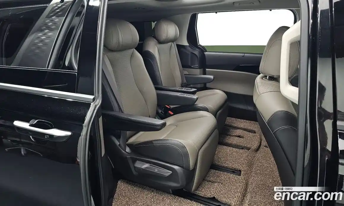 Kia Canival 2025 2.2 Автомат в Москве № 286589, фото 9