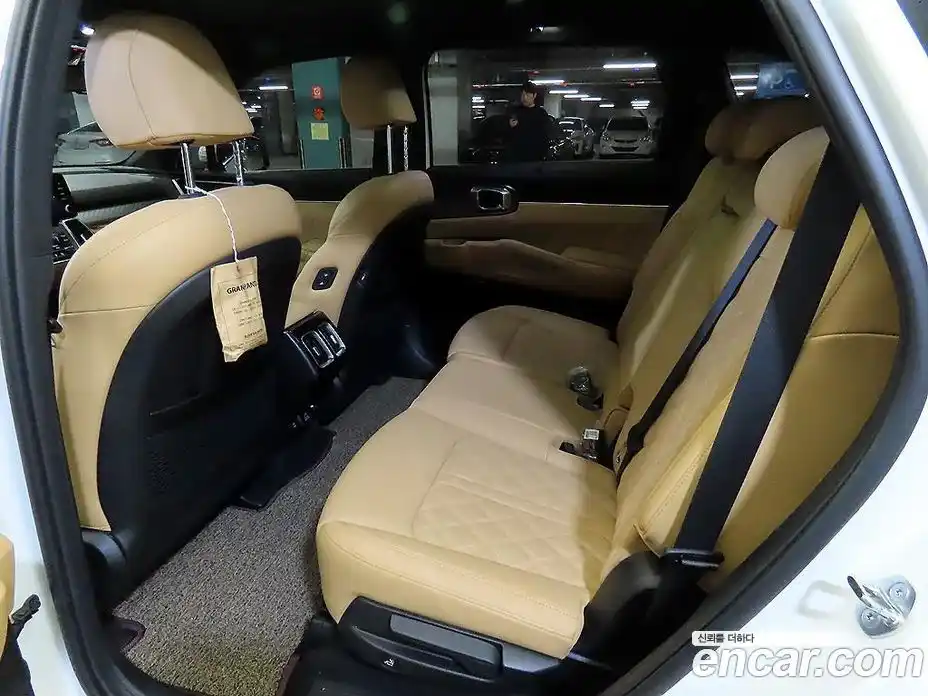 Kia Sorento 2023 1.6 Автомат в Москве № 287659, фото 20