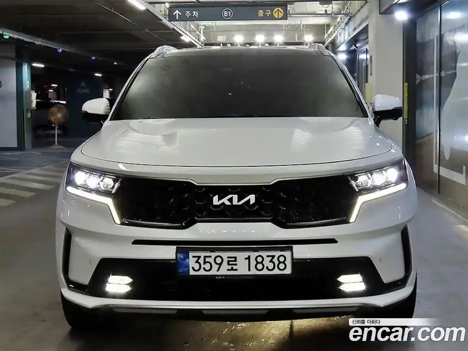 Kia Sorento 2023 1.6 Автомат в Москве № 287659, фото 3