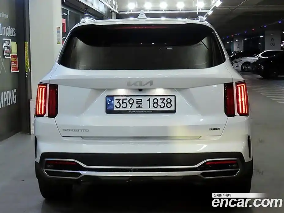 Kia Sorento 2023 1.6 Автомат в Москве № 287659, фото 4