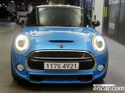 Mini Cooper 2019 2.0 Автомат в Москве № 294379, миниатюра 2