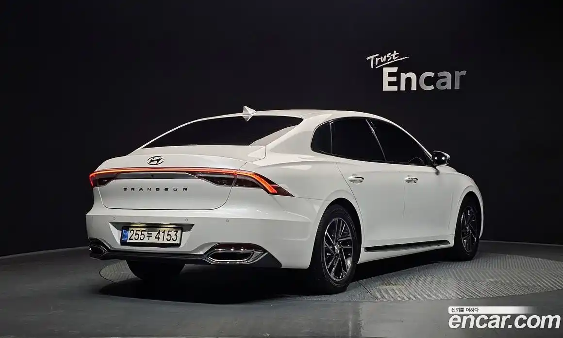 Hyundai Grandeur 2020 2.5 Автомат в Москве № 304908, фото 15