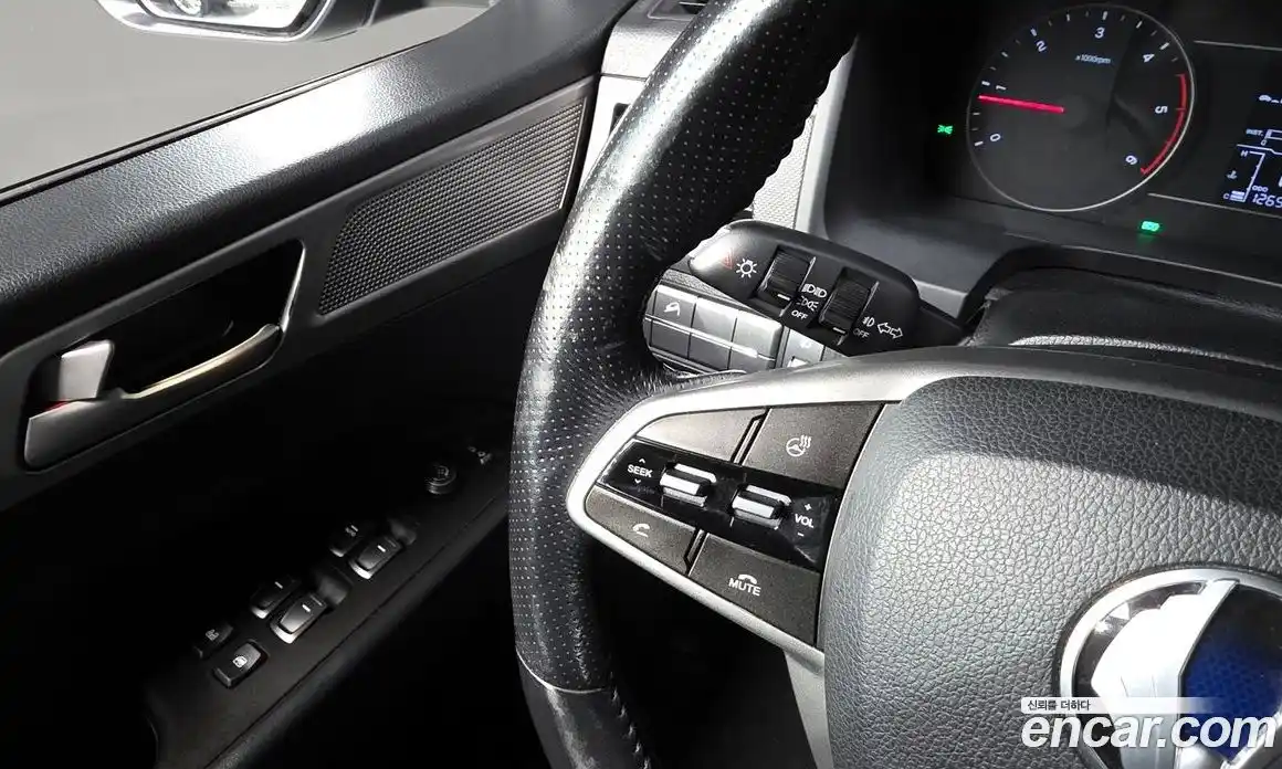 SsangYong Rexton 2019 2.2 Автомат в Москве № 310478, фото 8