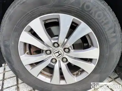 Honda Odyssey 2015 3.5 Автомат в Москве № 318761, миниатюра 8