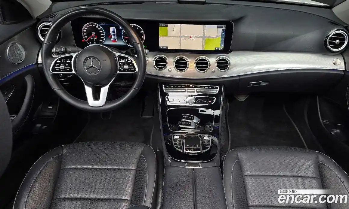 Mercedes-Benz E-Class 2019 2.0 Автомат в Москве № 322251, фото 12