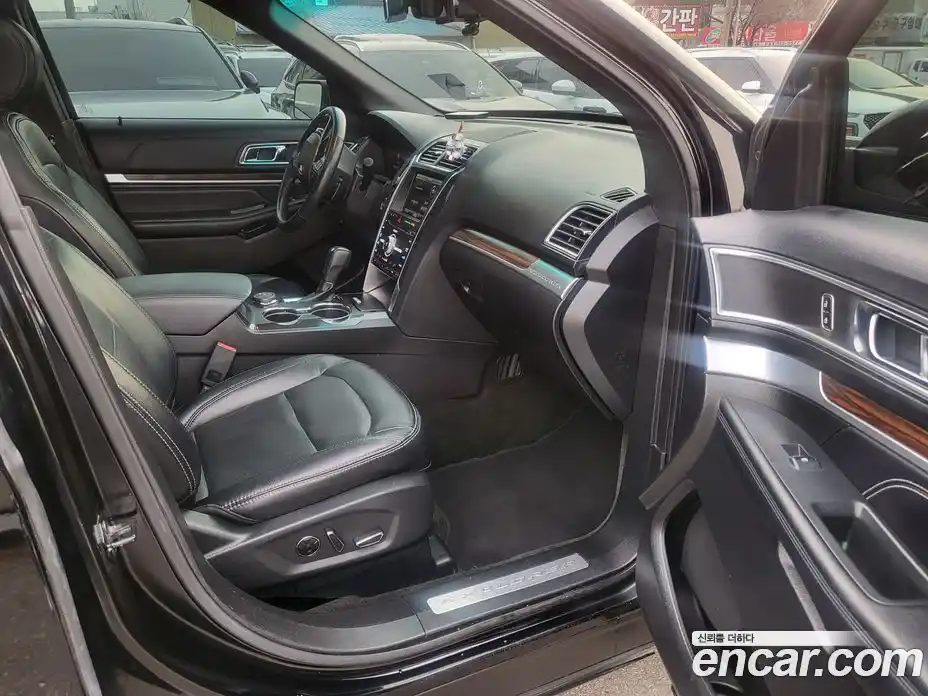 Ford Explorer 2016 2.3 Автомат в Москве № 330705, фото 6