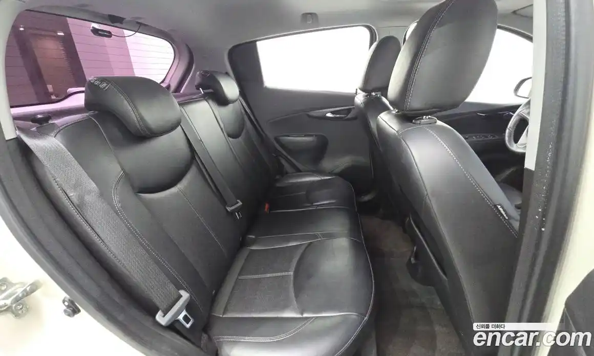 Chevrolet Spark 2016 1.0 Автомат в Москве № 332166, фото 12