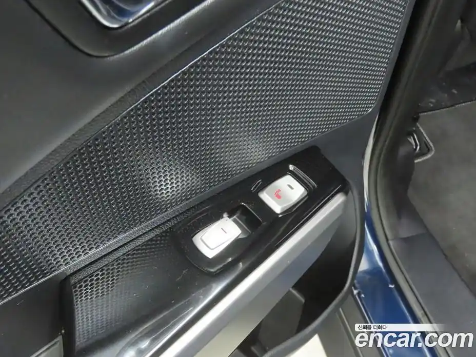 SsangYong TIBOLI 2016 1.6 Автомат в Москве № 33741, фото 16