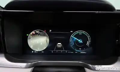 Kia Sorento 2023 1.6 Автомат в Москве № 337843, миниатюра 9