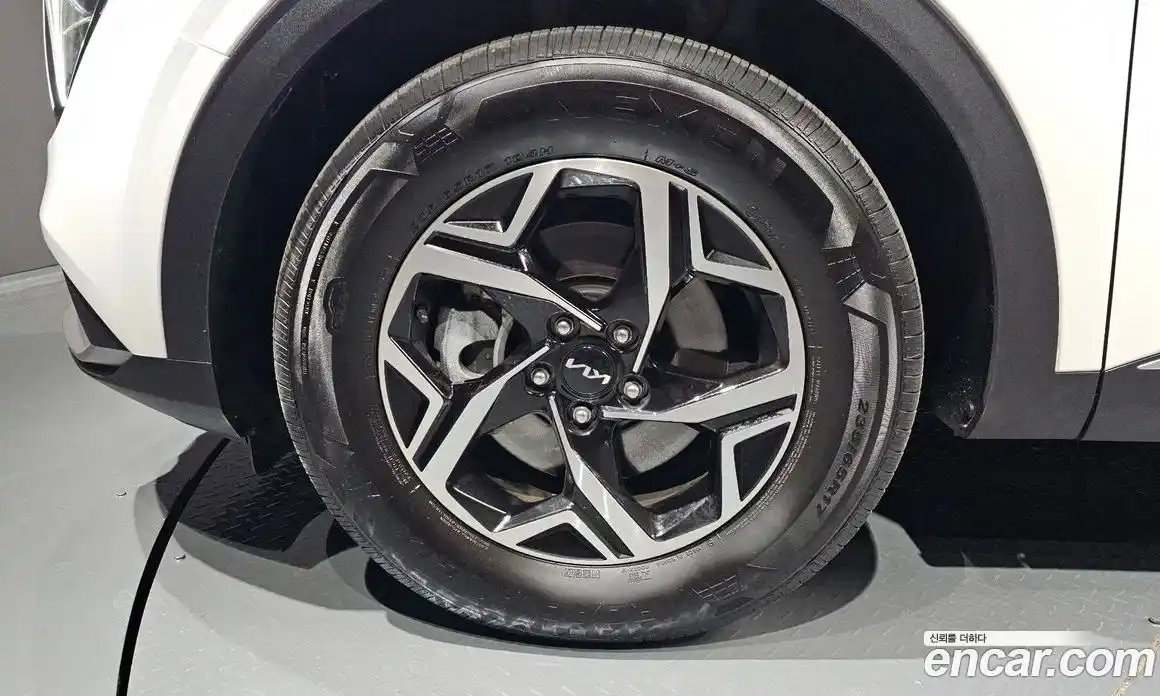 Kia Sportage 2022 1.6 Автомат в Москве № 338729, фото 17