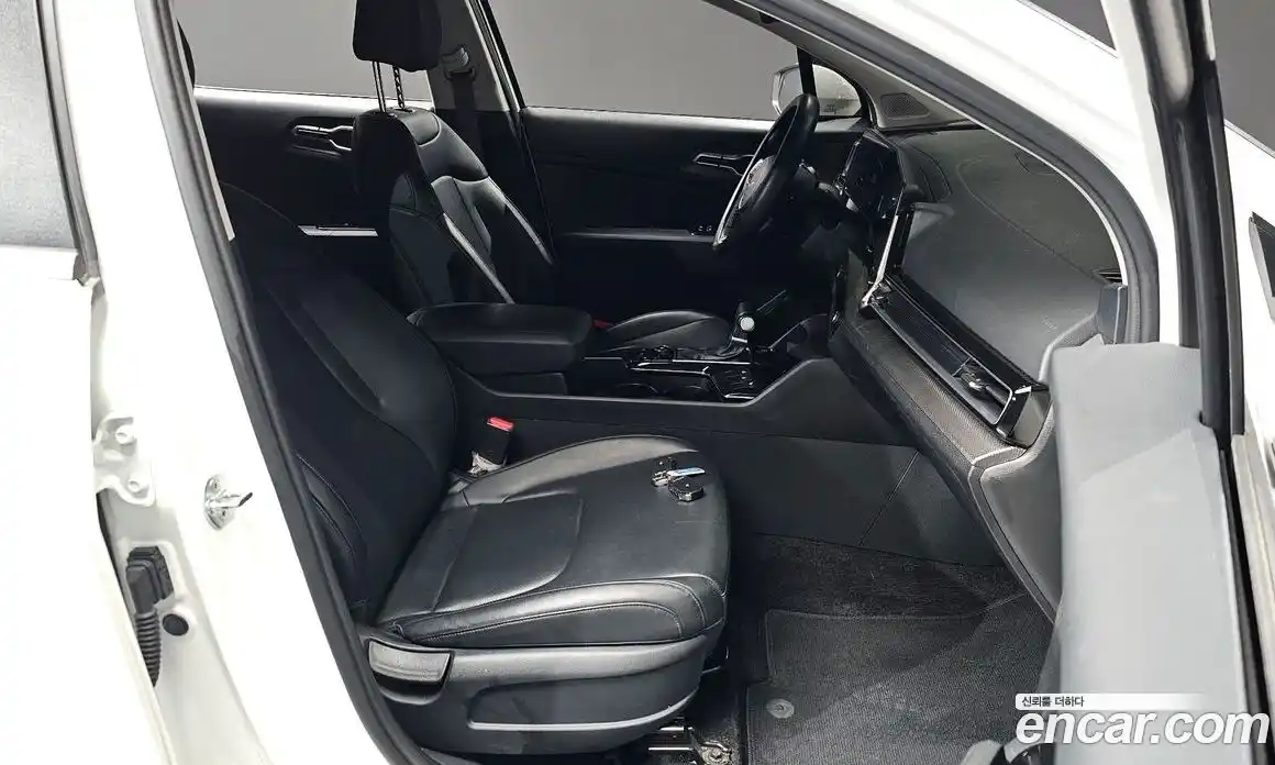 Kia Sportage 2022 1.6 Автомат в Москве № 338729, фото 19