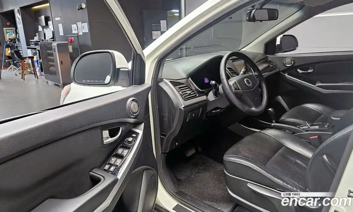 SsangYong Korando 2014 2.0 Автомат в Москве № 34107, фото 16