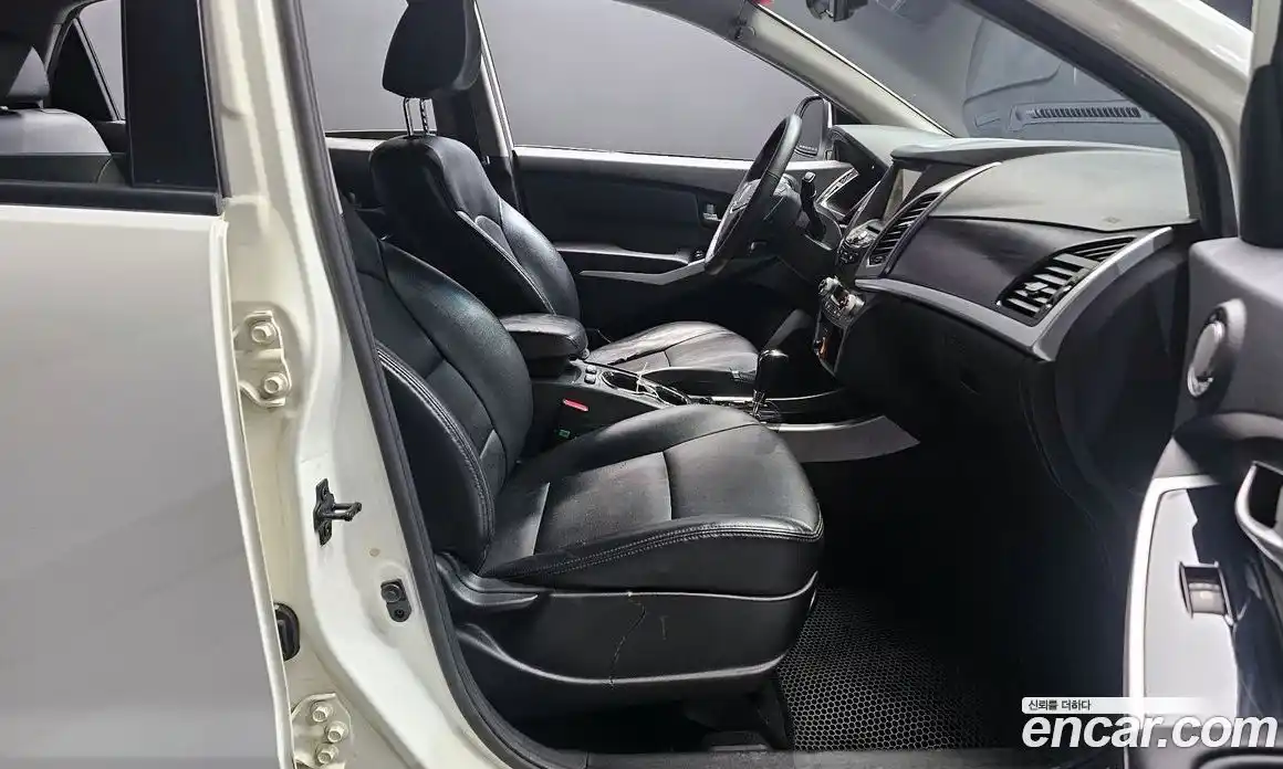 SsangYong Korando 2014 2.0 Автомат в Москве № 34107, фото 19