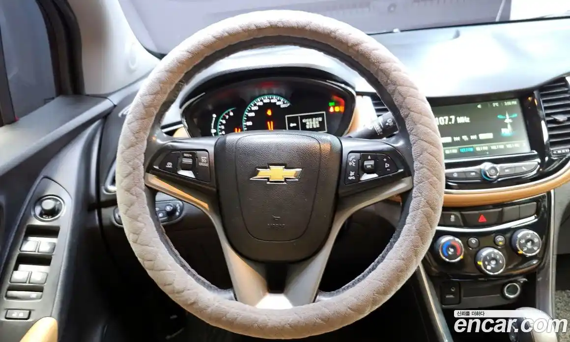 Chevrolet Trax 2018 1.4 Автомат в Москве № 354634, фото 13