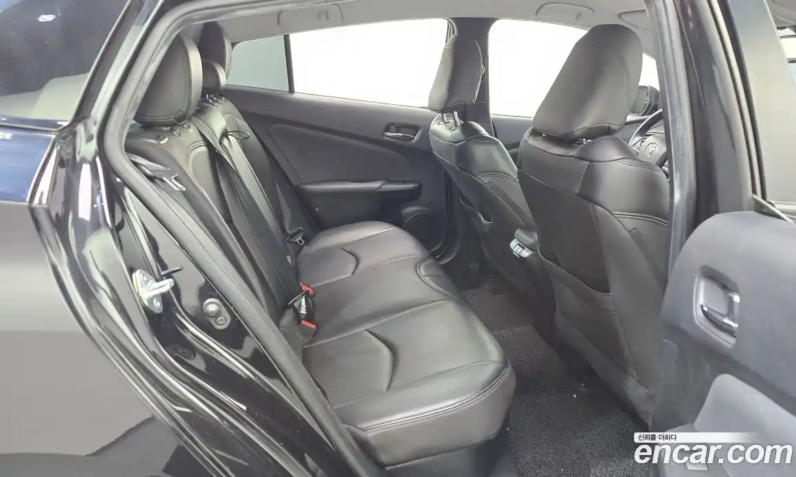 Toyota Prius 2020 1.8 Автомат в Москве № 361104, фото 12