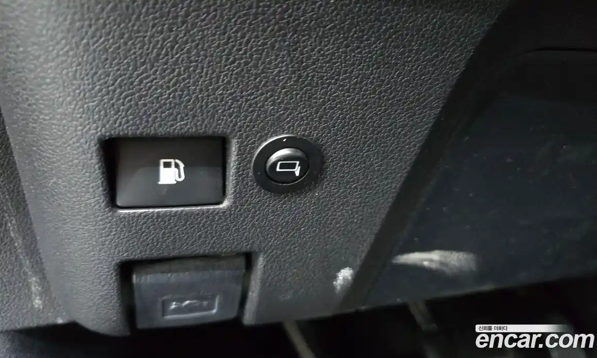 Toyota Prius 2020 1.8 Автомат в Москве № 361104, фото 17