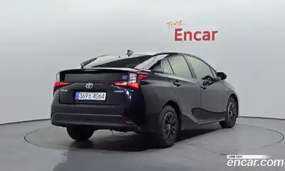 Toyota Prius 2020 1.8 Автомат в Москве № 361104, миниатюра 2