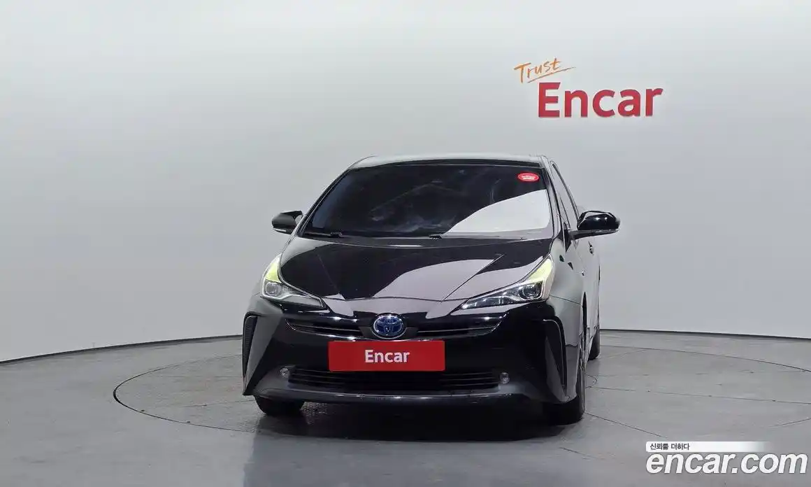 Toyota Prius 2020 1.8 Автомат в Москве № 361104, фото 3