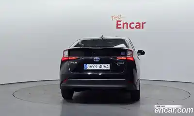 Toyota Prius 2020 1.8 Автомат в Москве № 361104, миниатюра 4