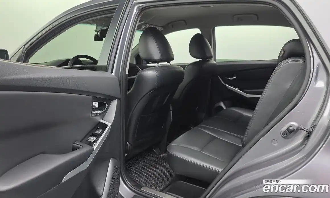 SsangYong Korando 2014 2.0 Автомат в Москве № 36325, фото 18