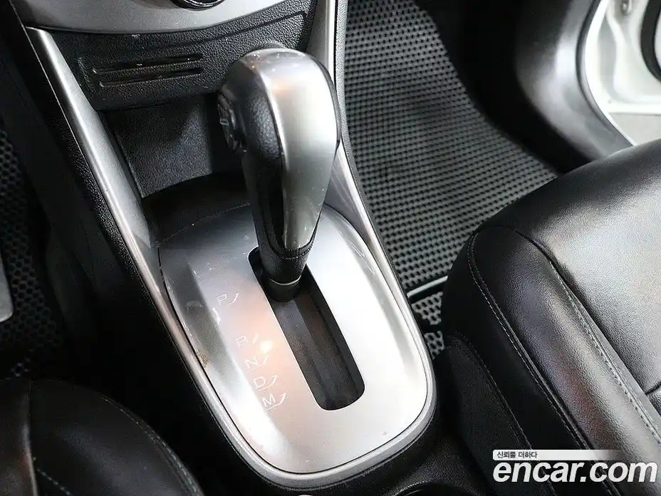 Chevrolet Trax 2015 1.4 Автомат в Москве № 36650, фото 12