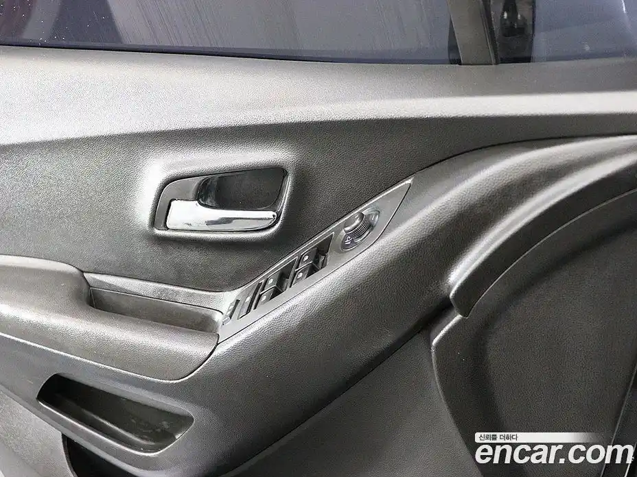 Chevrolet Trax 2015 1.4 Автомат в Москве № 36650, фото 14