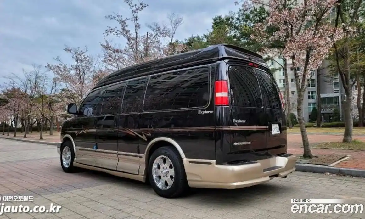 Chevrolet Express Van 2007 5.3 Автомат в Москве № 375856, фото 2