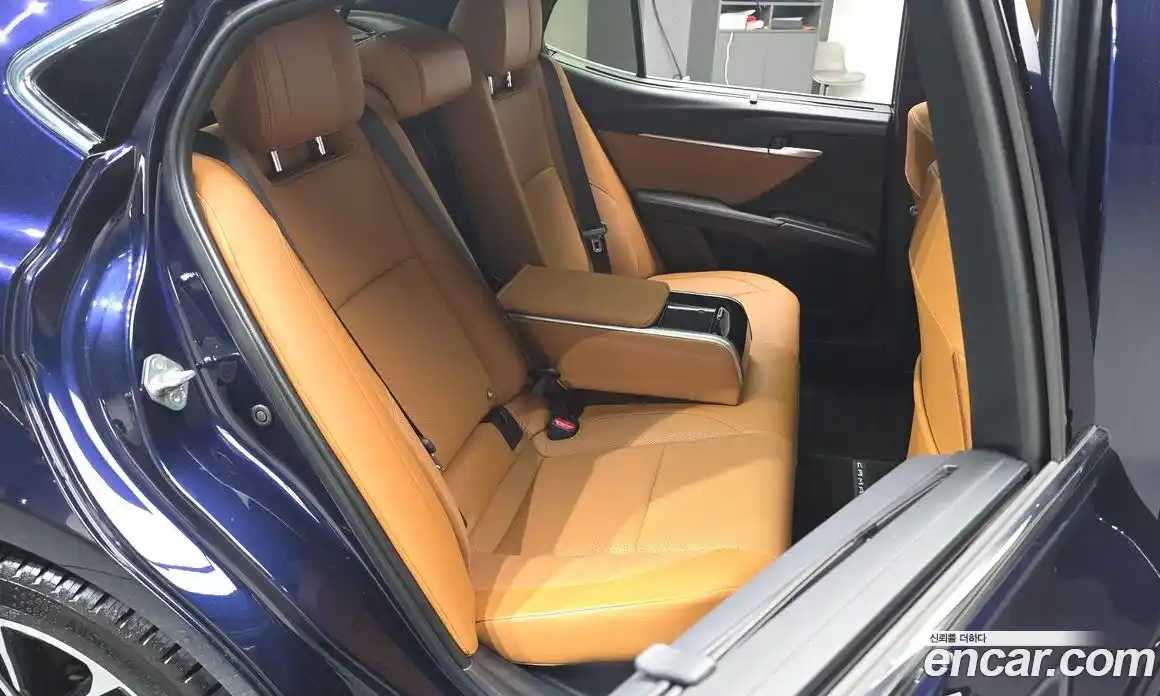 Toyota Camry 2025 2.5 Автомат в Москве № 383889, фото 11