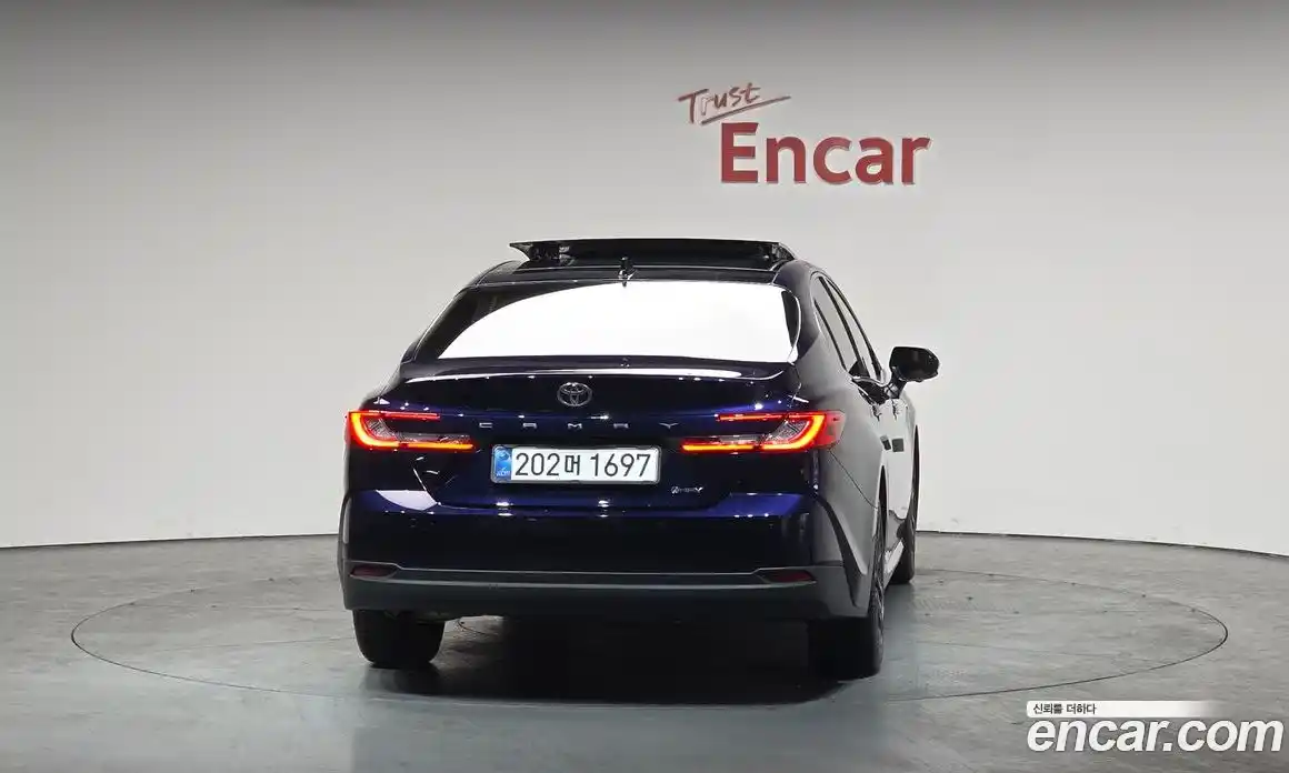 Toyota Camry 2025 2.5 Автомат в Москве № 383889, фото 3