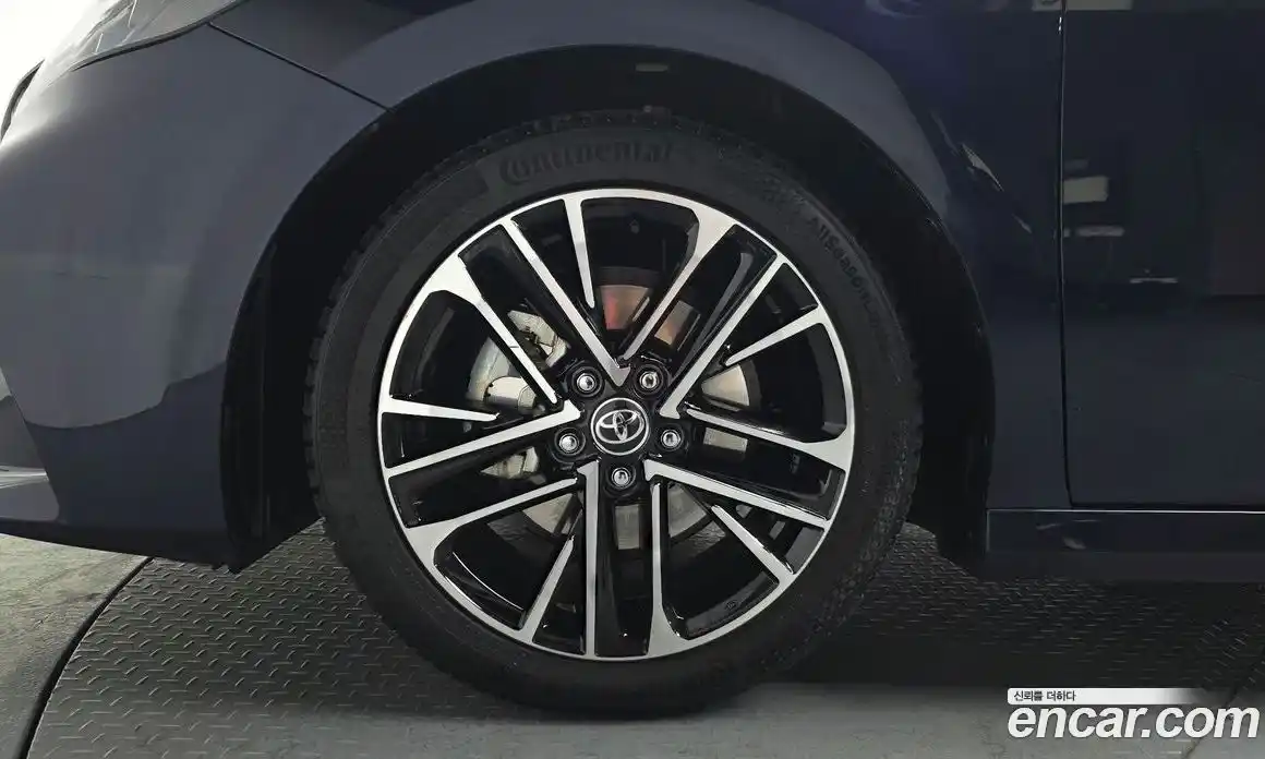 Toyota Camry 2025 2.5 Автомат в Москве № 383889, фото 4