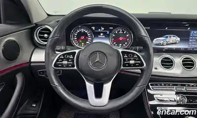 Mercedes-Benz E-Class 2019 2.0 Автомат в Москве № 390500, миниатюра 12