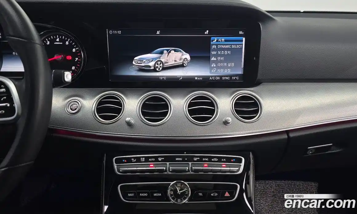 Mercedes-Benz E-Class 2019 2.0 Автомат в Москве № 390500, фото 14