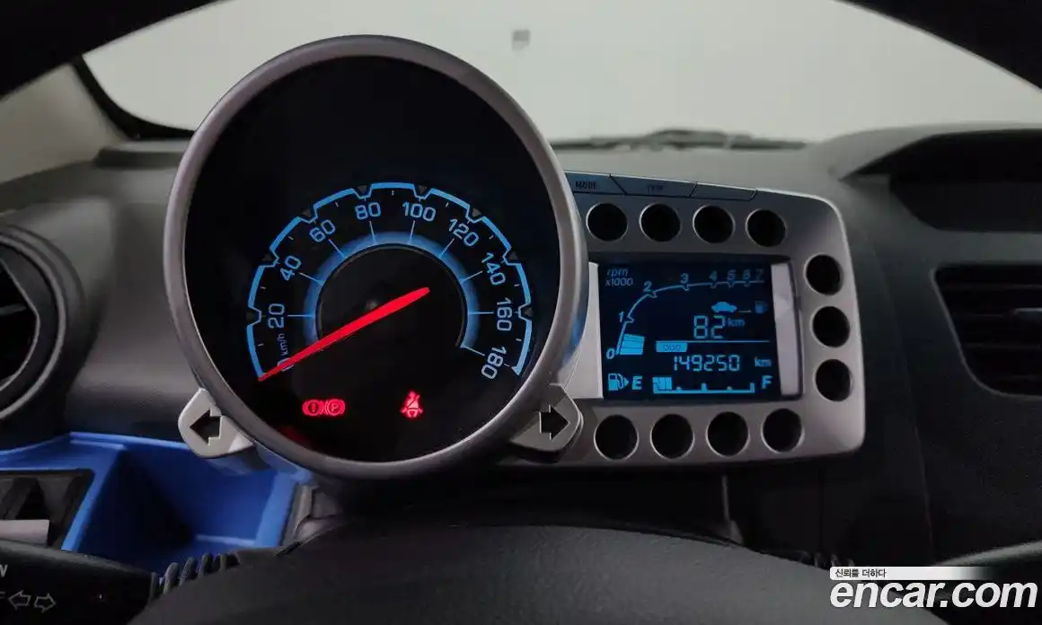 Chevrolet Spark 2013 1.0 Автомат в Москве № 396394, фото 8