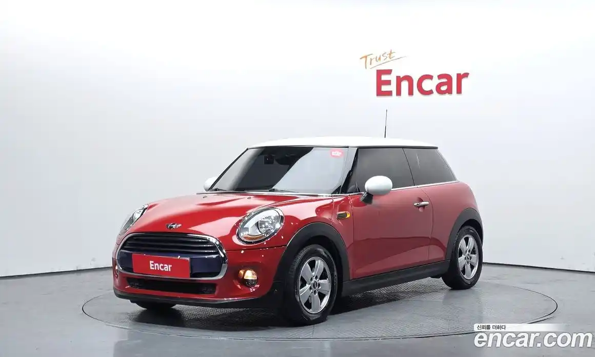 Mini Cooper 2016 1.5 Автомат в Москве № 396567, фото 1